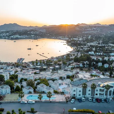 Riva Bodrum Resort- Adult Only +16 3* 居姆贝特