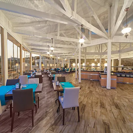 酒店 Riva Bodrum Resort- Adult Only +16 3*