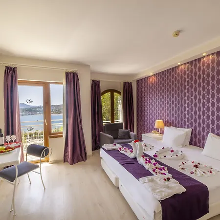 酒店 Riva Bodrum Resort- Adult Only +16